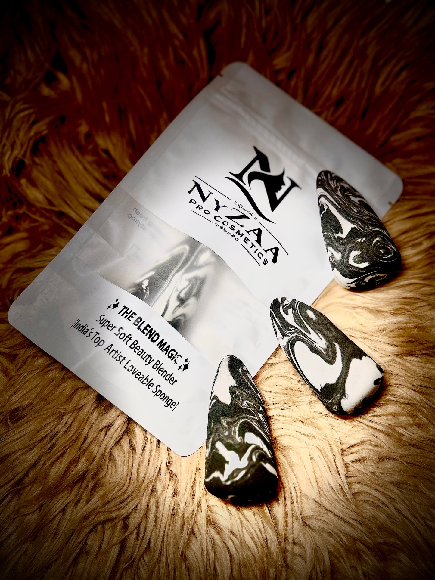 NyZAA Black Marble Blender ( long Shape) 1pc